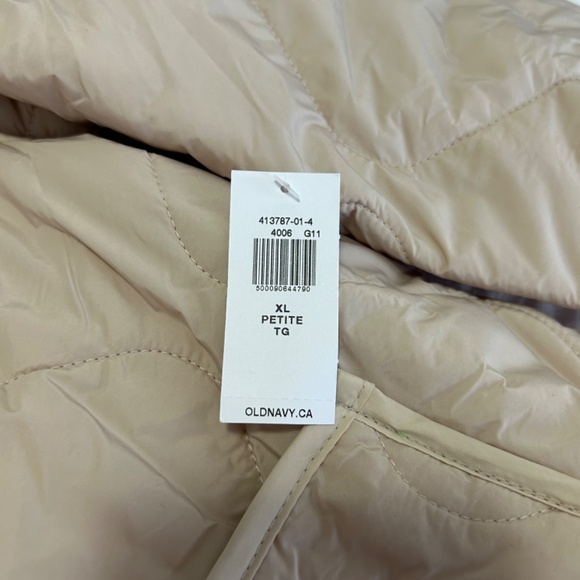 OLD NAVY Women’s Beige Quilted Jacket - Picture 3 of 5